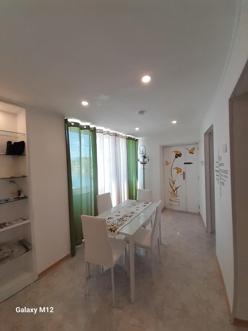 דירות פרוסידה Residenza Mena Marina Corricella מראה חיצוני תמונה
