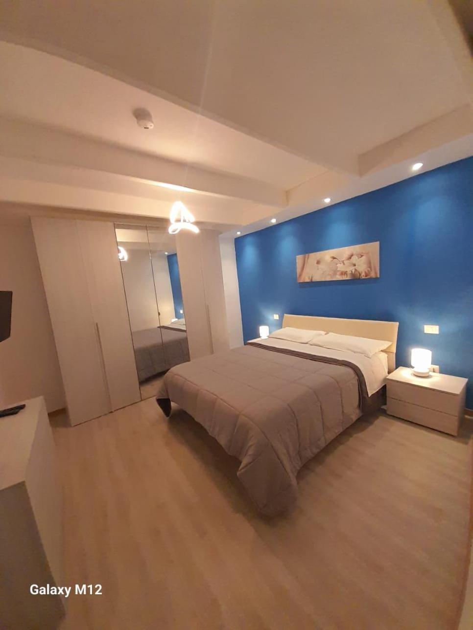 דירות פרוסידה Residenza Mena Marina Corricella מראה חיצוני תמונה