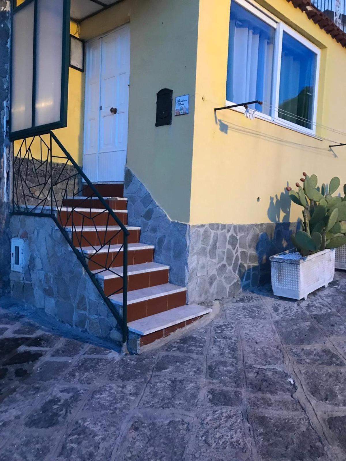 דירות פרוסידה Residenza Mena Marina Corricella מראה חיצוני תמונה